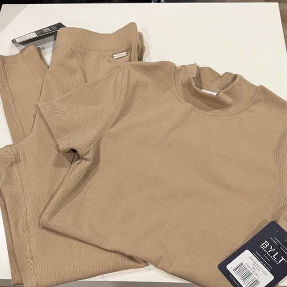 Tan Ribbed Activewear Set - Picture 4 of 6